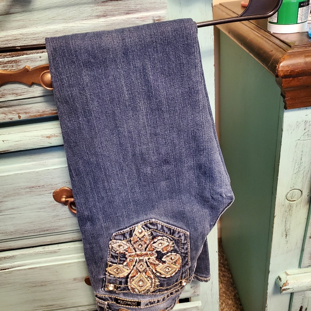 Size 27 Miss Me Jeans